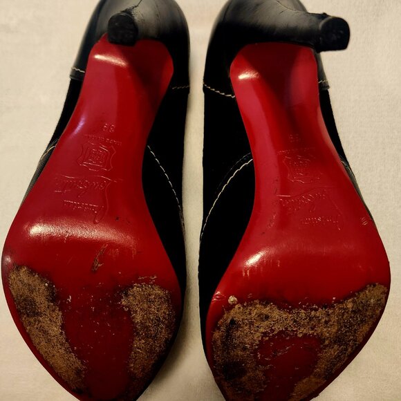 Black High Heel Pumps - Picture 7 of 10